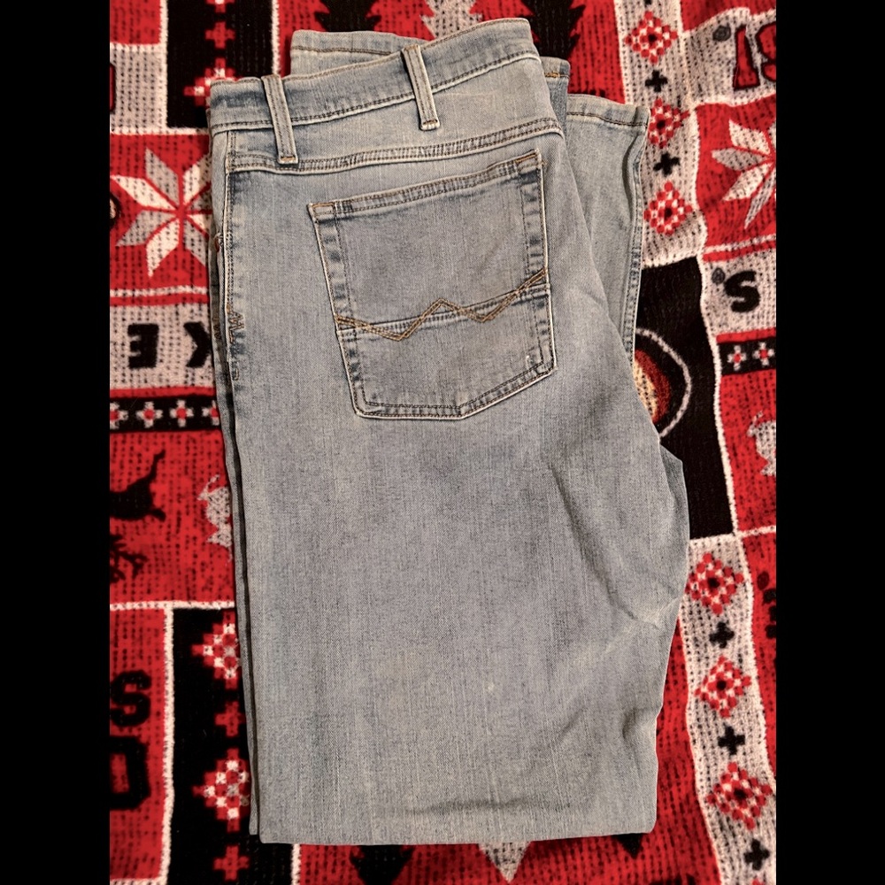 Levi Wrangler 38x32